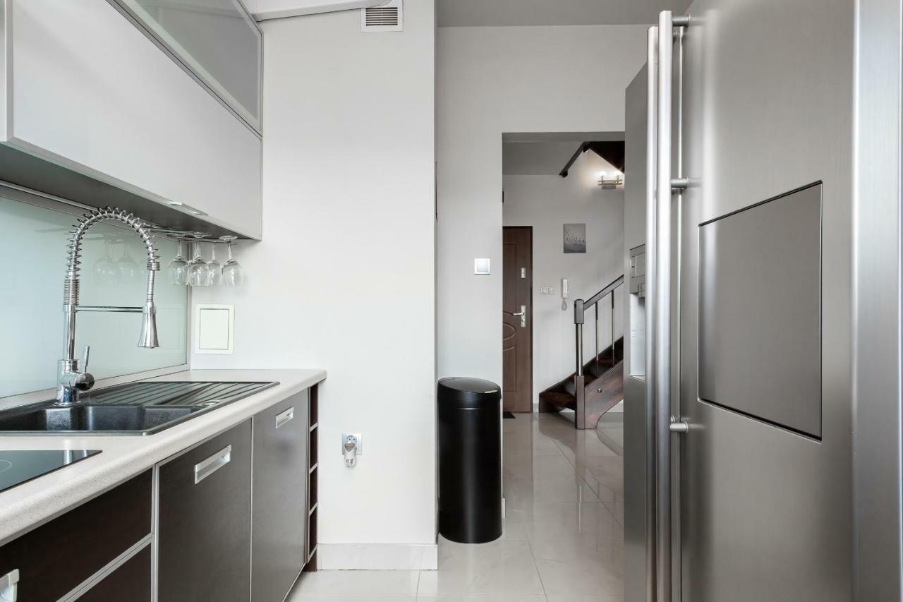 Apartments Wroclaw Manganowa By Noclegi Renters Bagian luar foto